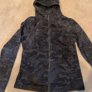 Lululemon Scuba Hoodie Black/Gray Camo Size 12